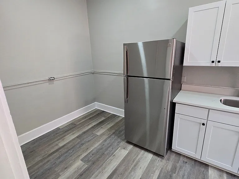 430 Orange St #210 — Photo 6