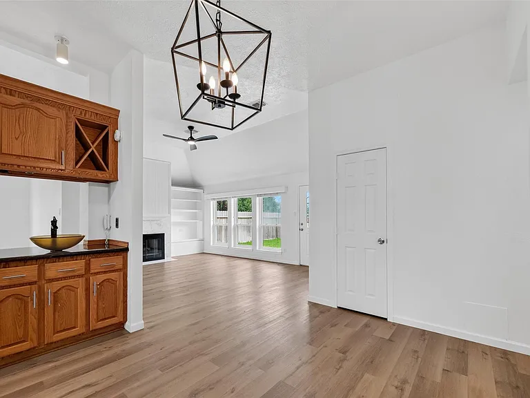 7403 Oak Walk Dr — Photo 13