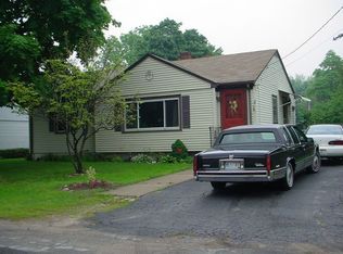 284 Elm St, Warwick, RI 02888