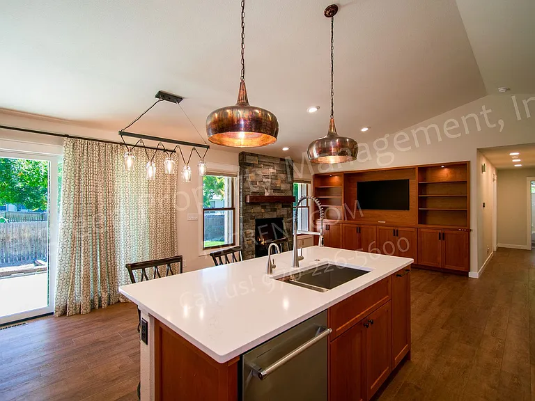 3612 Wescott Ct — Photo 13