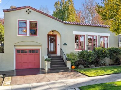 1416 Versailles Ave, Alameda, CA, 94501