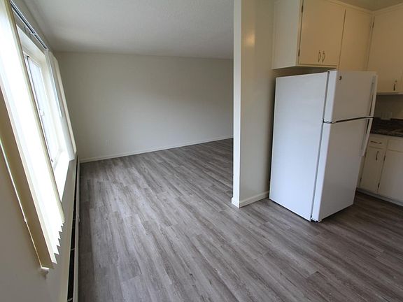 2nd image of 1280 15th Ave APT 210