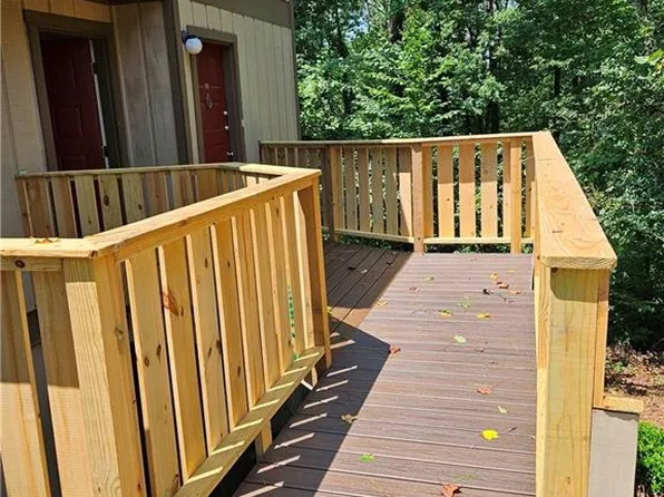 408 Woodcliff Dr, Sandy Springs, GA 30350