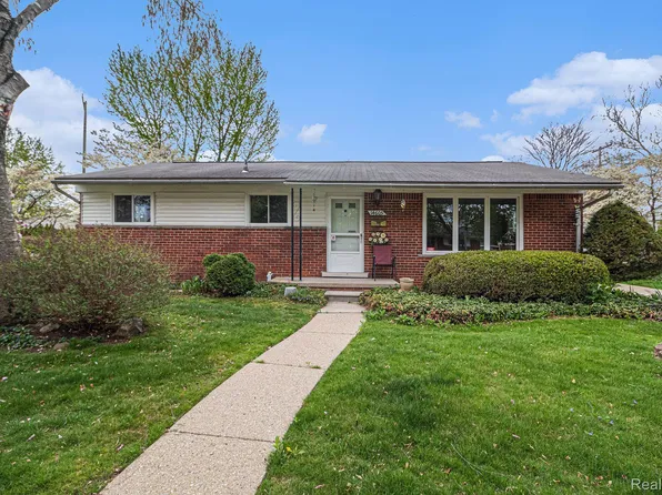 14605 Ingram St, Livonia, MI 48154