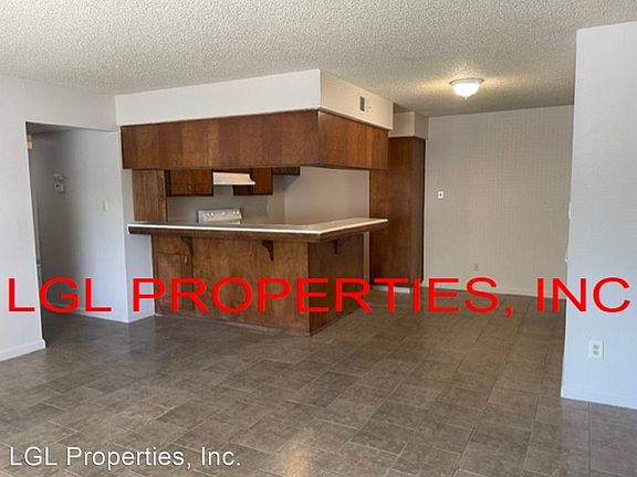 3rd image of 5755 Blachly Way APT 1