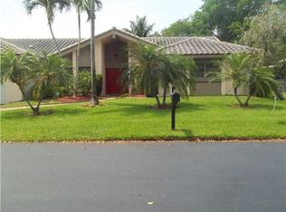9821 SW 1st Ct, Plantation, FL 33324