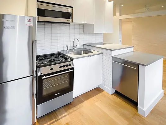 Rented by REAL New York | media 8