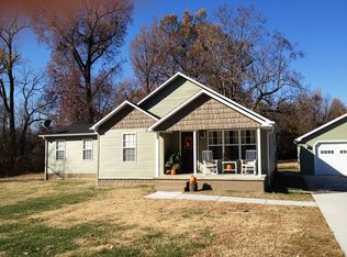 1101 N Prairie St, Bloomfield, MO 63825