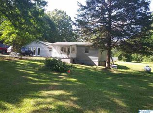 240 Lott Rd SE, Hartselle, AL 35640