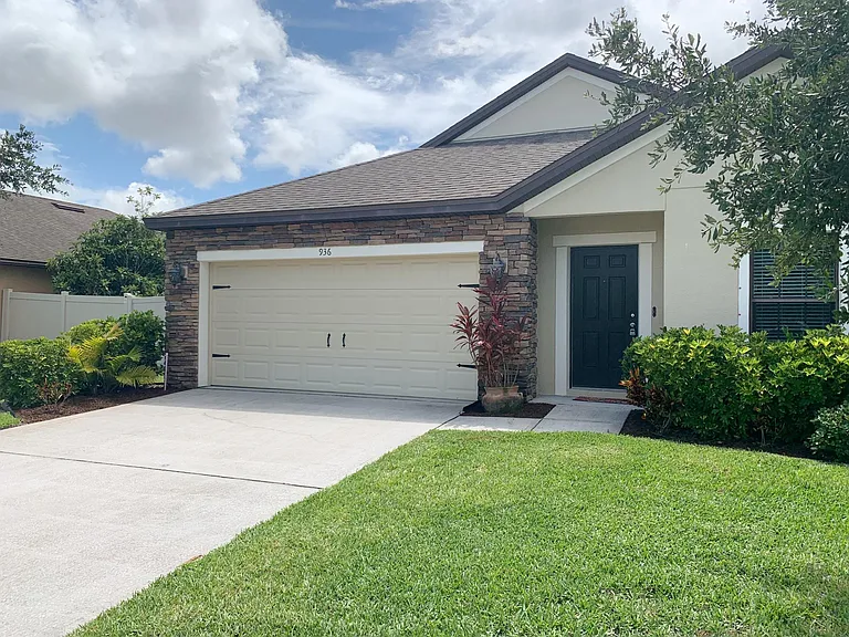 936 Sangria Cir — Photo 5