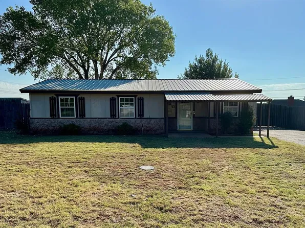 420 N Wolfley St, Elk City, OK 73644