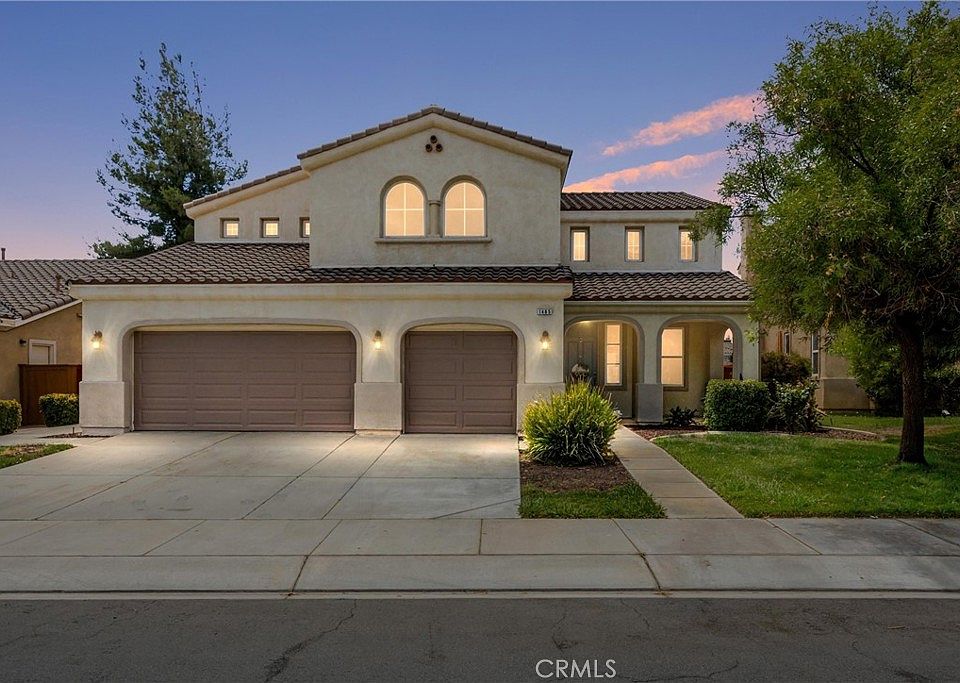 1st image of 1485 Moonlight Dr