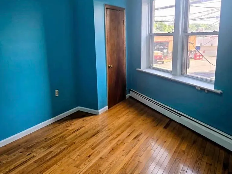 361 Fairview Ave #1F — Photo 3