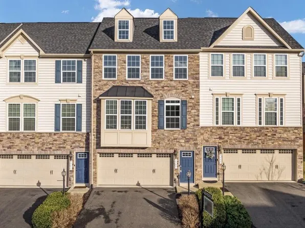 7753 Milton Cir, Gainesville, VA 20155