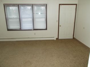 900 21st Ave NW APT 10, Minot, ND 58703