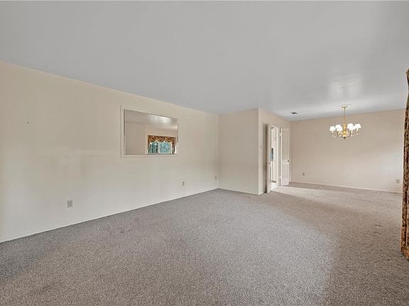 4th image of 5412 Lake Charles St