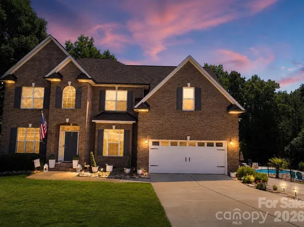 5506 Thistlebrook Ct, Gastonia, NC 28056