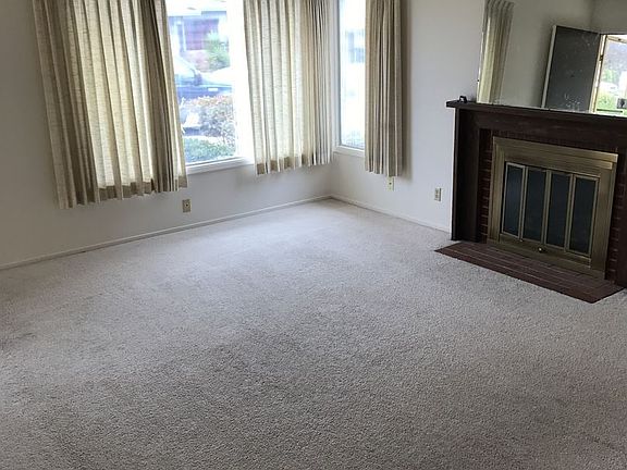 3rd image of 253 Gardenside Ave