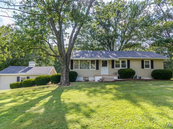 30261 Orchard Dr, Lebanon, MO 65536