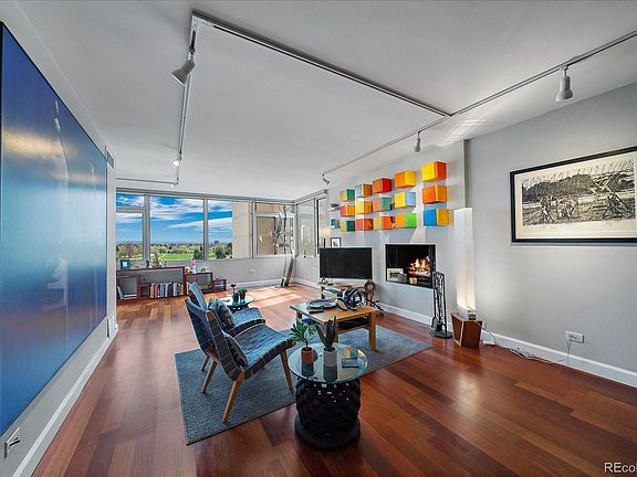 4th image of 1313 N Williams Street #1405