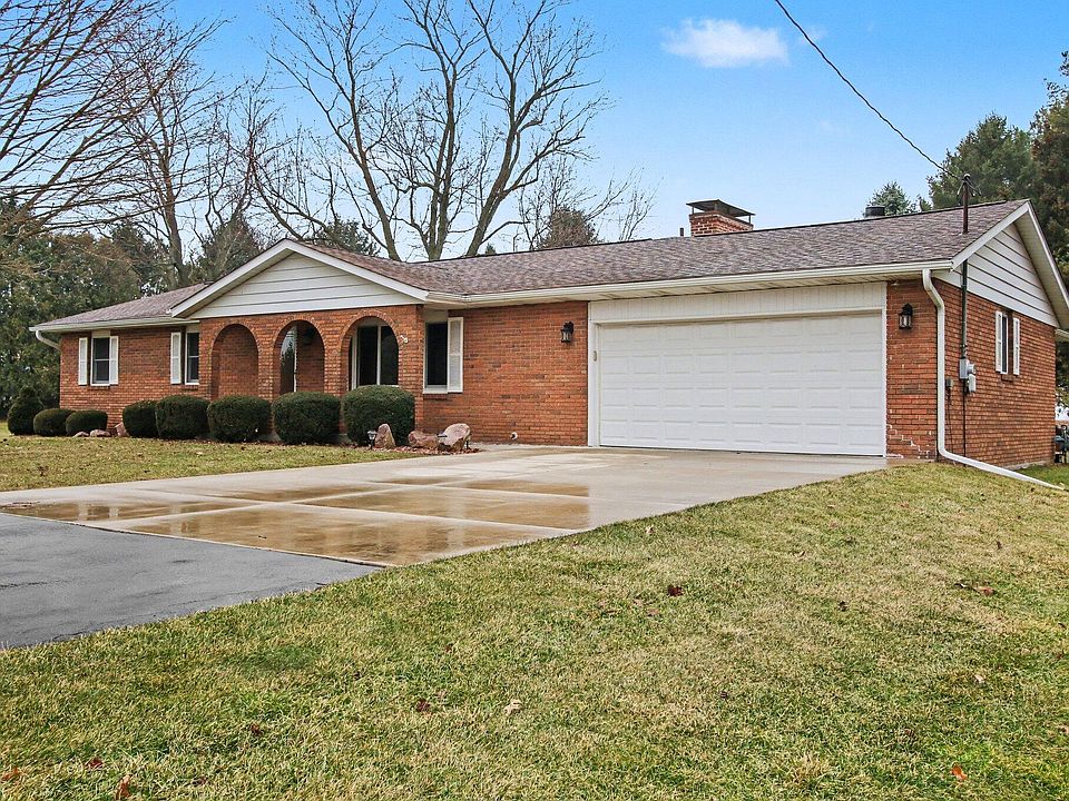 1st image of 124 Smoke Rd