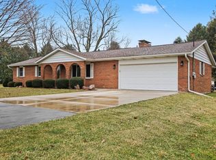 124 Smoke Rd, Valparaiso, IN 46385