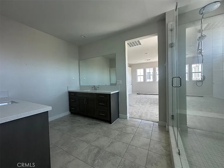 220 Edna Pkwy — Photo 10