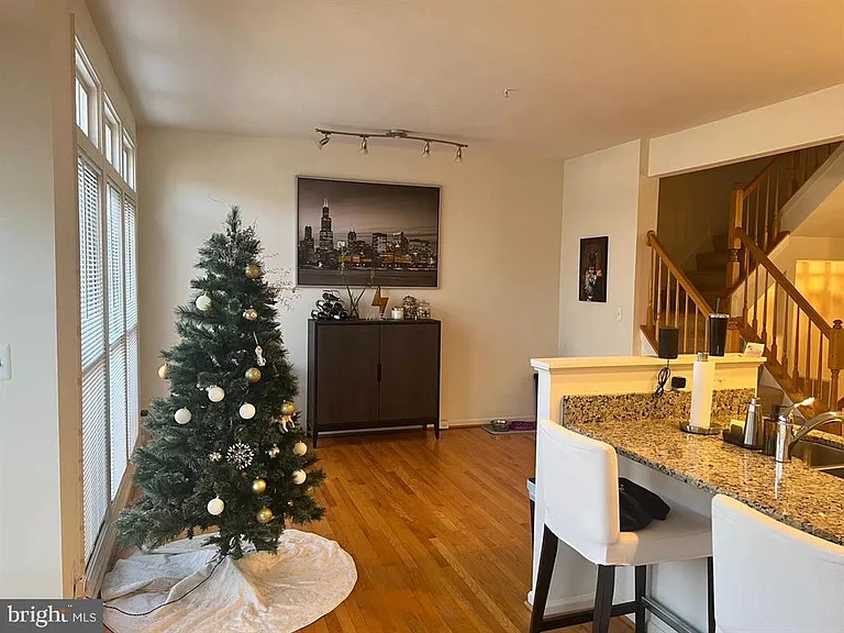 8502 Harvest Oak Dr — Photo 8