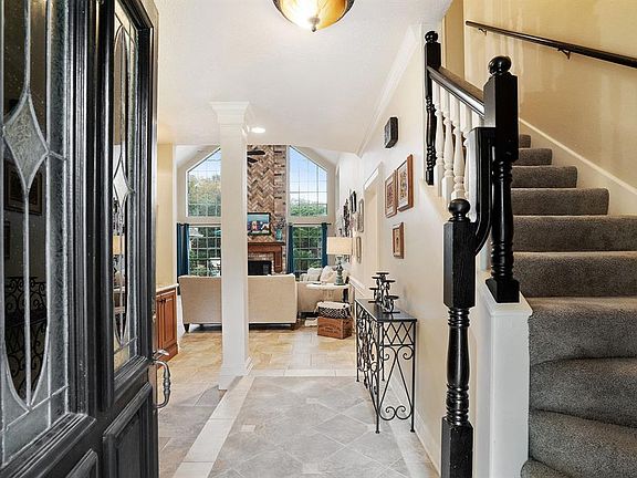 4th image of 15718 Windy Glen Dr