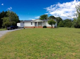 220 Apple Orchard Rd, Inman, SC 29349