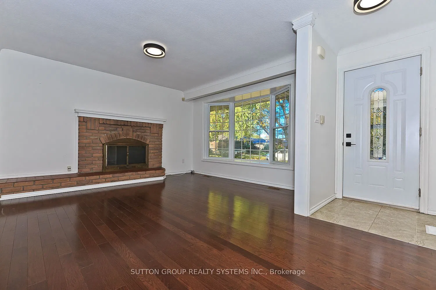 2 bed, $2,200 — Photo 3
