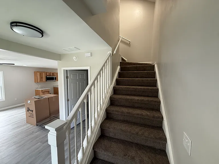252 Front Ave SE #252 — Photo 4