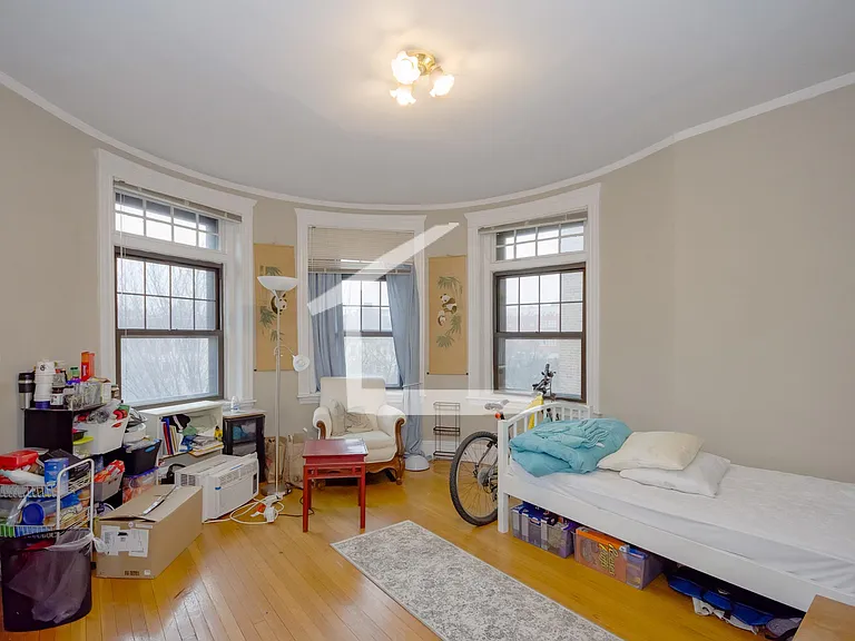 1247 Beacon St #3 — Photo 16