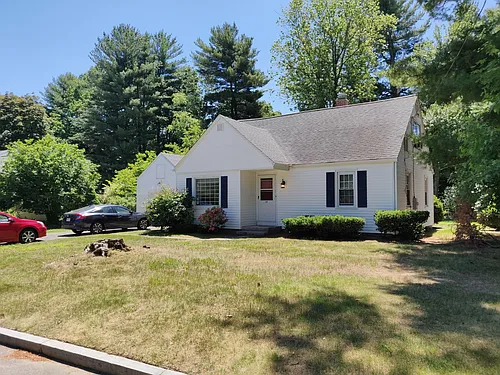 57 Brewster St Photo 1