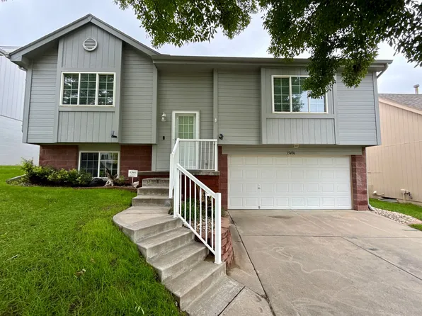 15406 Tibbles St, Omaha, NE 68116