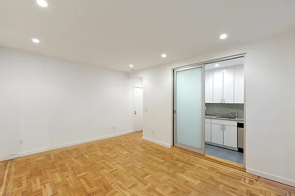 Rented by Aether Property Group | media 15