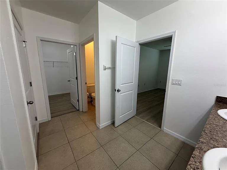 8106 Bilston Village Ln — Photo 15