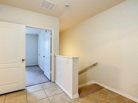 3rd image of 158 SW Peacock Blvd APT 30-202