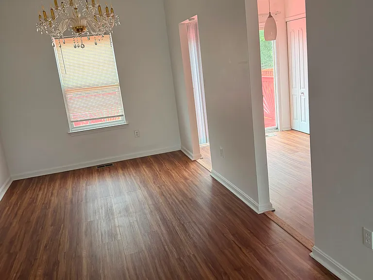 208 Persimmon Cir — Photo 3