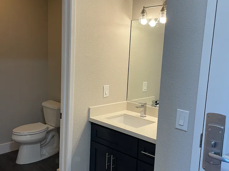 202 E Lake Ave #208 — Photo 11