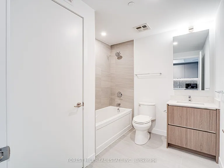 8188 Yonge St #202 — Photo 14