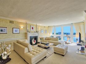 4031 Gulf Shore Blvd N