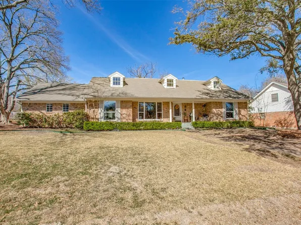 621 Carroll Dr, Garland, TX 75041