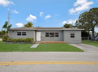 2402 Plunkett St, Hollywood, FL 33020