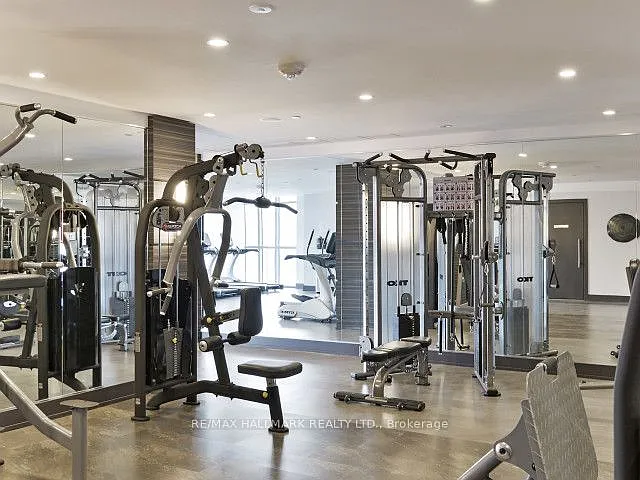 9471 Yonge St #Penthouse 01 — Photo 23