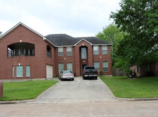 6114 Oak Pass Dr, Houston, TX 77091