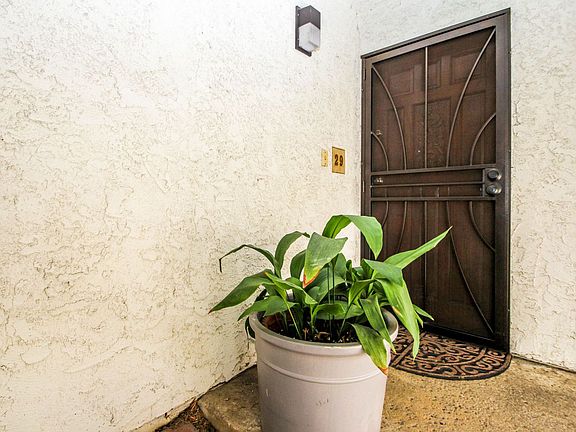 3rd image of 15511 Sherman Way APT 29