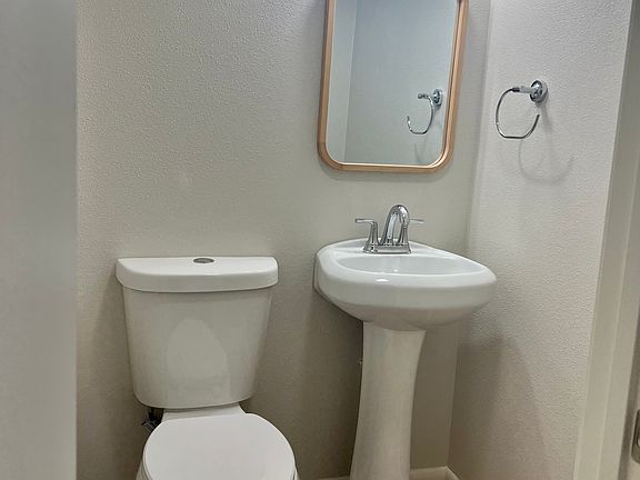 3rd image of 1405 Williams St APT 1