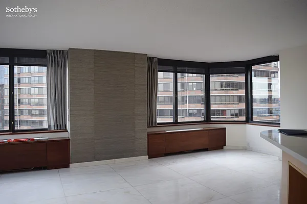 Rented by Sotheby's International Realty | media 47