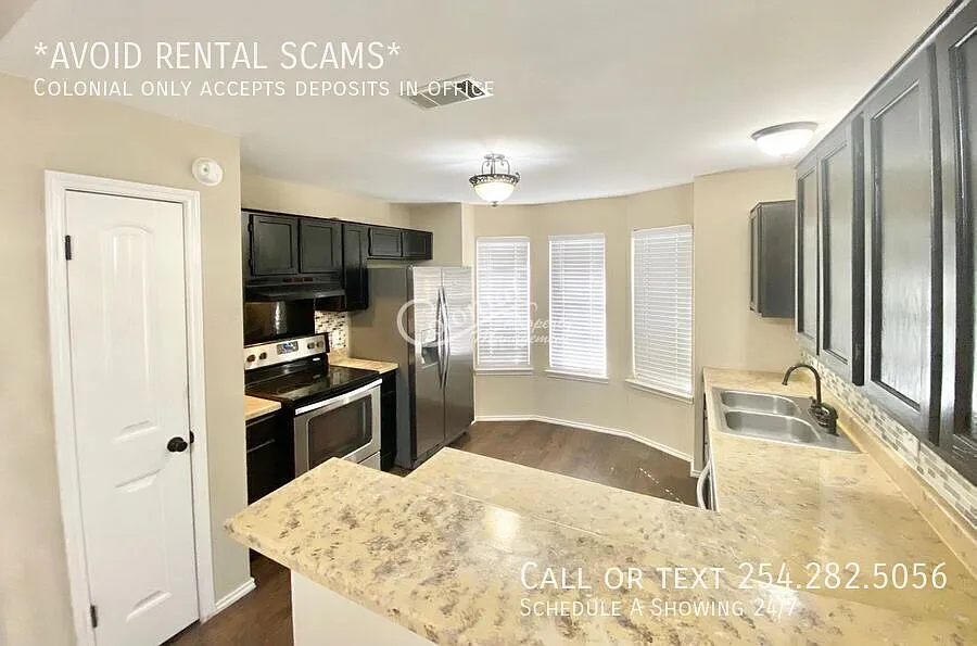 3 bed, 2.0 bath, 1362 sqft, $1,445 — Photo 3